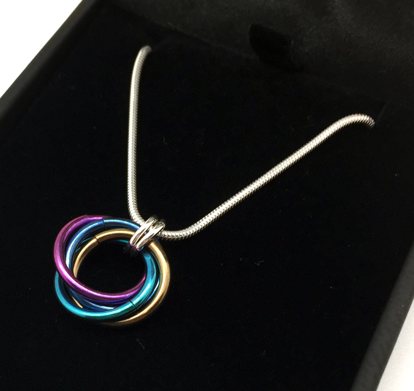 Aurora Mobius Pendant