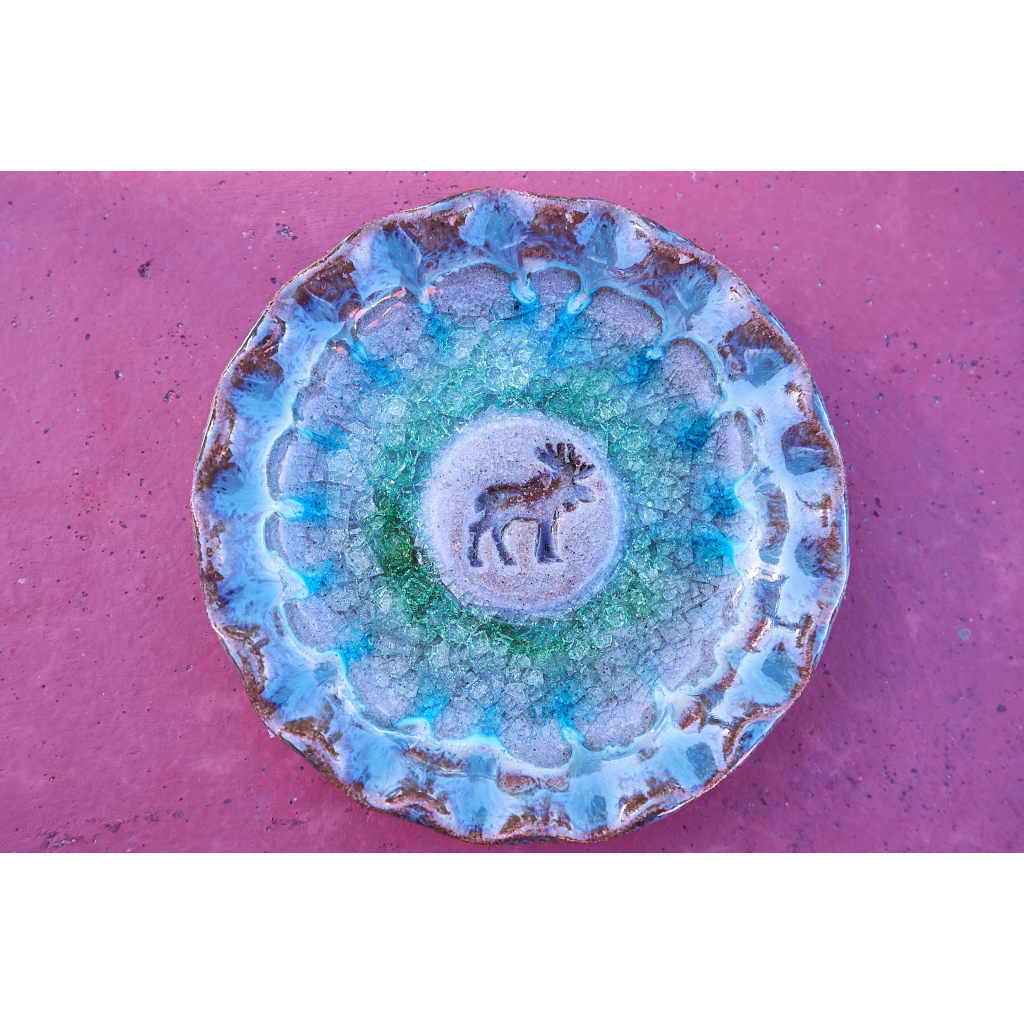 Moose Round Scalloped Pottery Dish 4"
